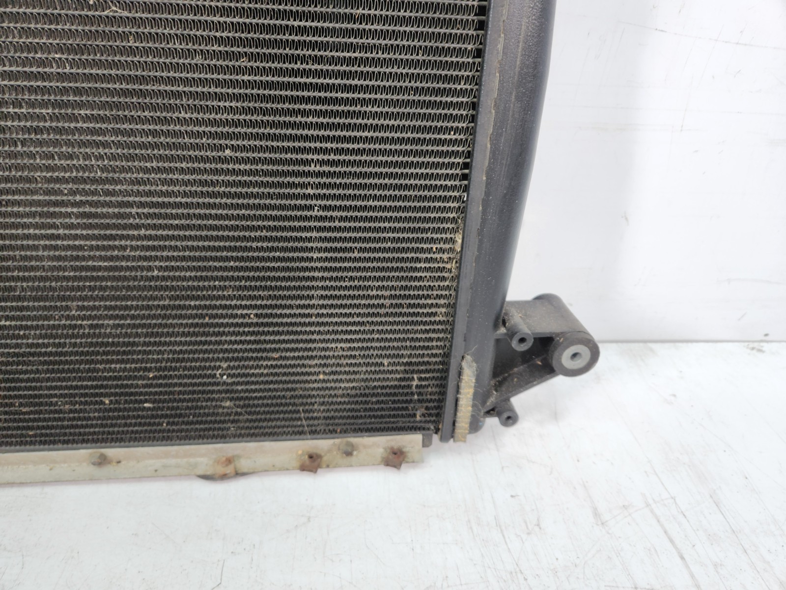 ✅ 04-10 OEM Maserati Quattroporte M139 Engine Motor Cooling Coolant Radiator 71k