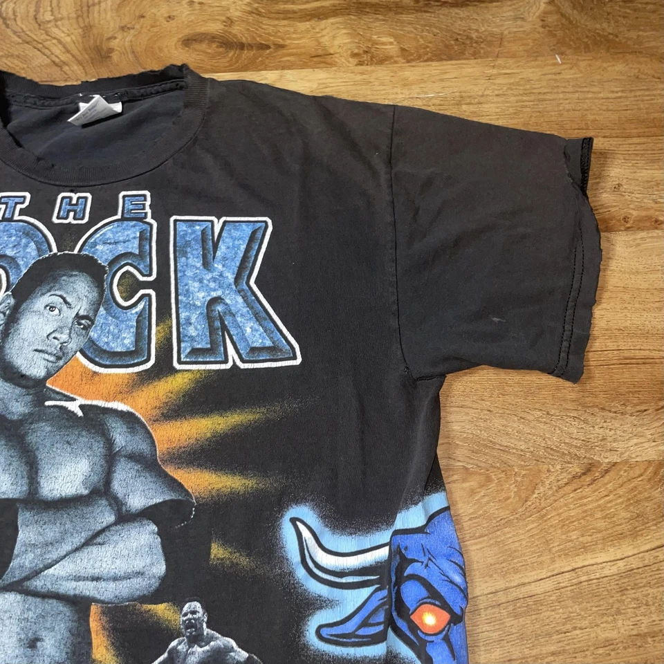 Camisa masculina vintage The Rock grande preta WWF luta livre conheça seu papel anos 90 angustiada - Imagem 3 de 4