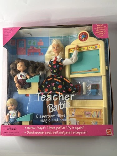 Vintage 1995 Teacher Barbie Doll Playset Classroom Sound Mattel w/ 2 Student