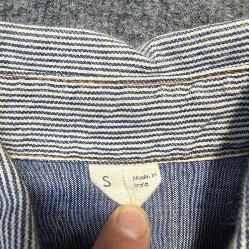 GAP Shirt Mens Small Railroad Hickory Stripe Sawtooth Pearl Snap Blue Denim - Picture 6 of 10