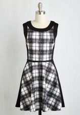 Modcloth City Triangles Profesh in a Flash Plaid Dress Size 11 New
