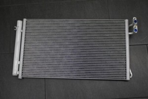 BMW 1er E81 3er E90 X1 E84 Z4 E89 Kondensator 9229021 Klimakondensator Trockner