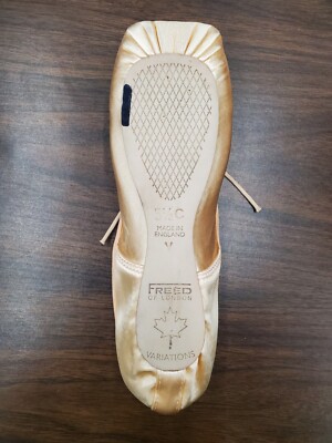 FREED OF LONDON Specials - 3.5C - 'Mapleleaf' Custom Pointe Shoes