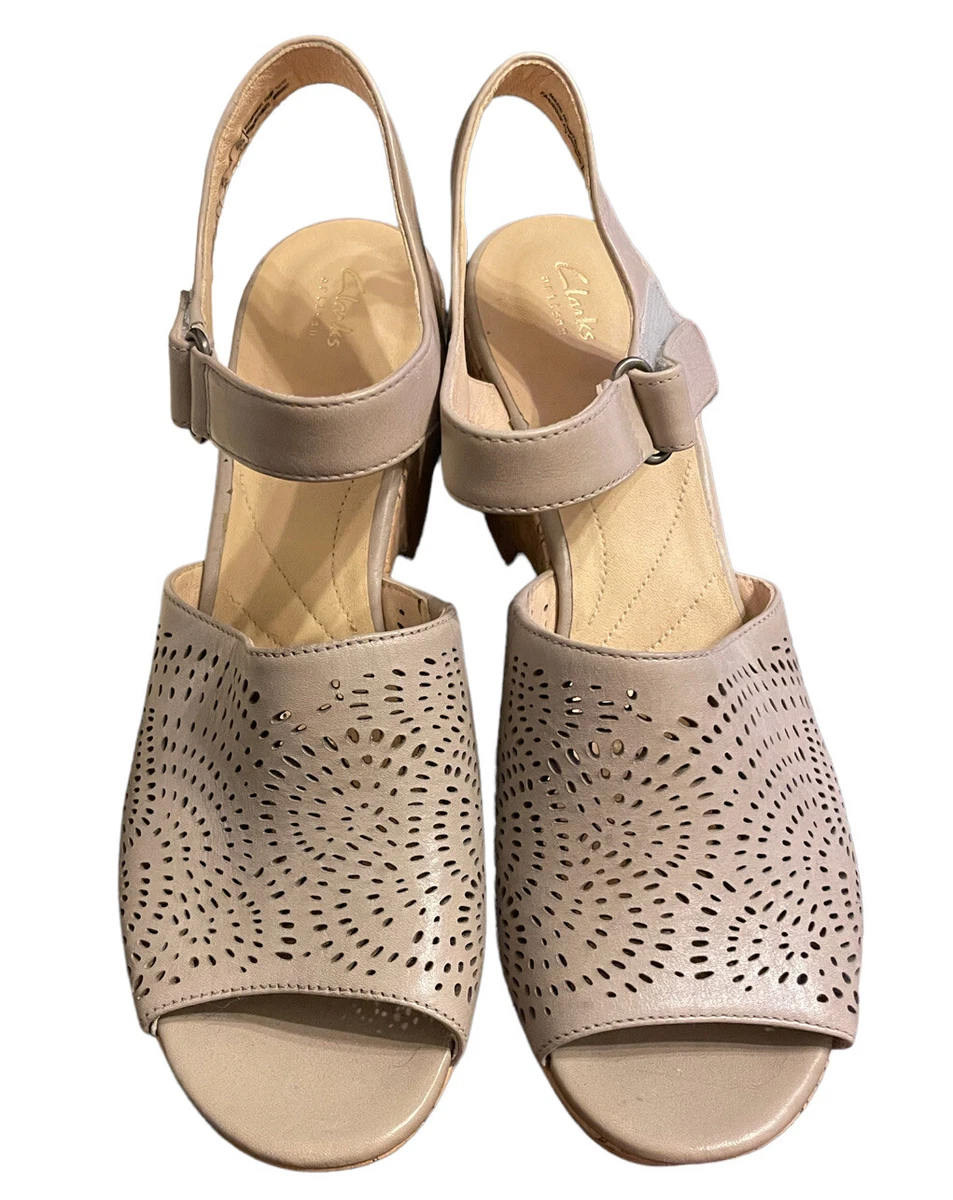 Clarks Women s Sandals Maritsa Nila Wedge Sand Leather Platform