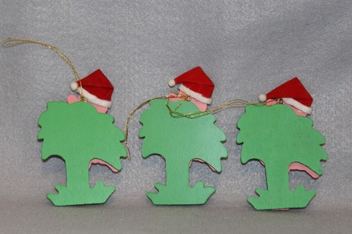 Avon Surf's Up Santa Ornament Lot of 7 Coast to Coast Flamingo Wood USED EX - Picture 9 of 17