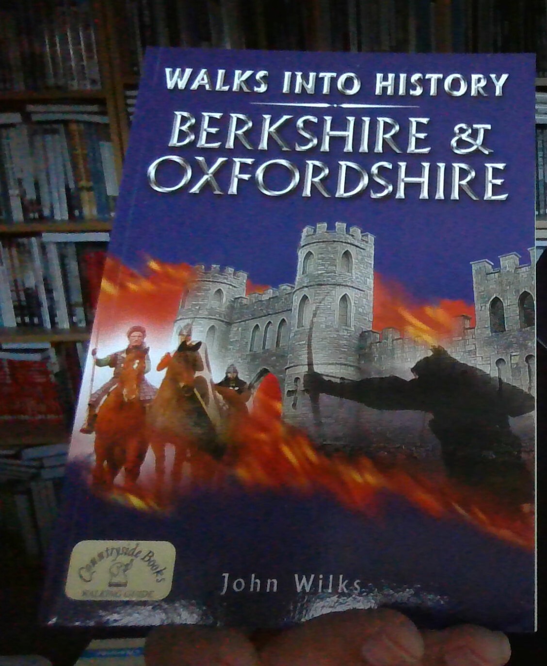 Walks into History: Berkshire and Oxfordshire (Historic Walks) 9781846740695 NEW