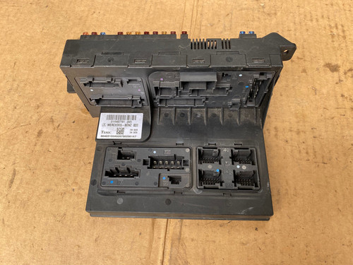 Mercedes W211 W 211 SAM Steuergerät 2115457701 # K2