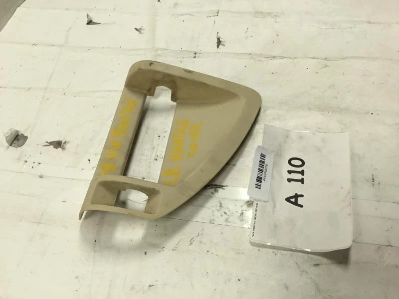 Volkswagen Routan 2009 puerta del conductor trasera izquierda manija interior cubierta moldura OEM+ Foto 2 de 4