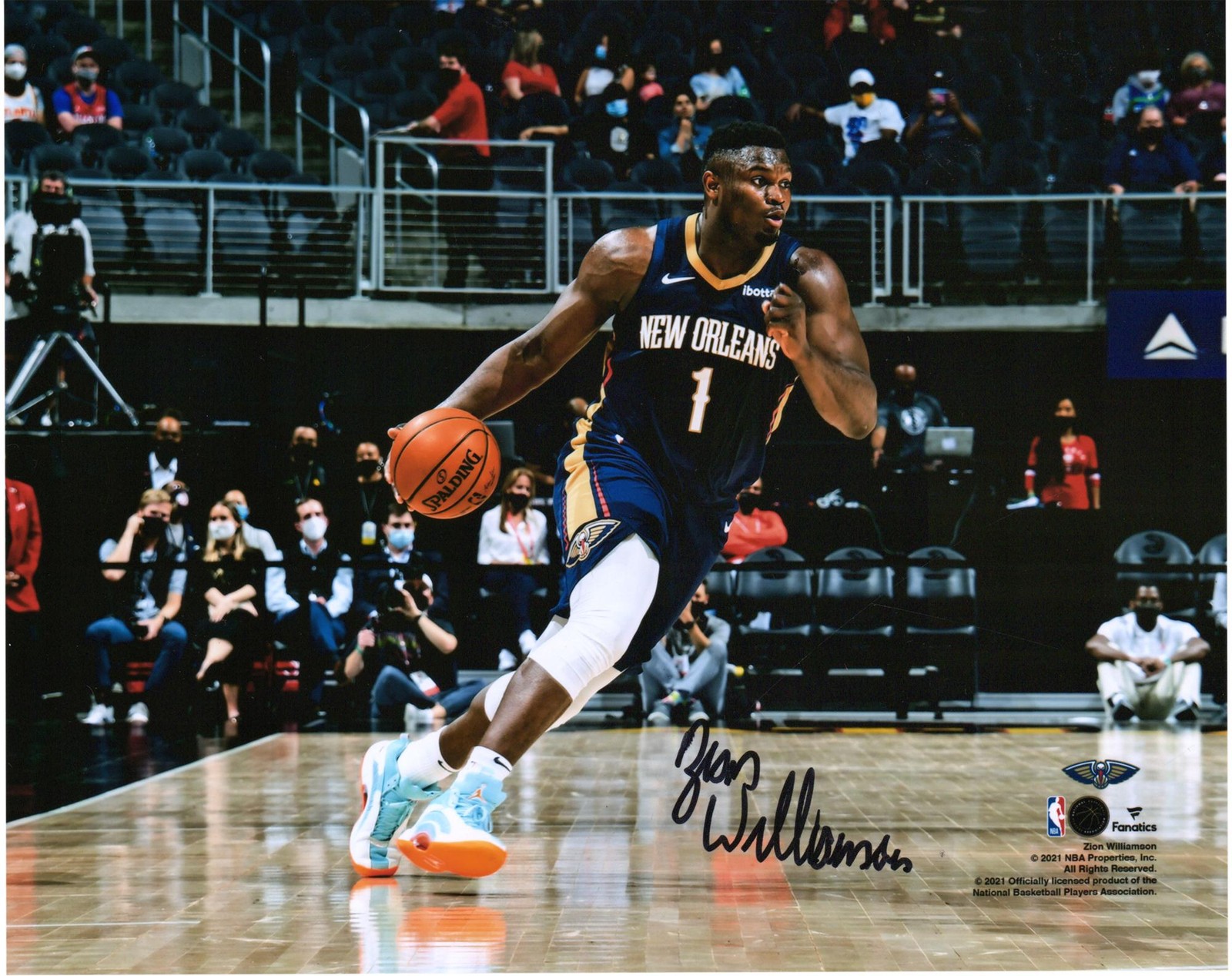 Zion Williamson Autographed Signed New Orleans Pelicans 8x10 Dribbling In Navy Jersey Photo 