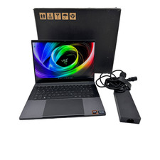 Razer Blade 14 QHD+ 240Hz | Ryzen 9 8945HS | 32GB RAM | 1TB SSD | RTX 4070 | Top