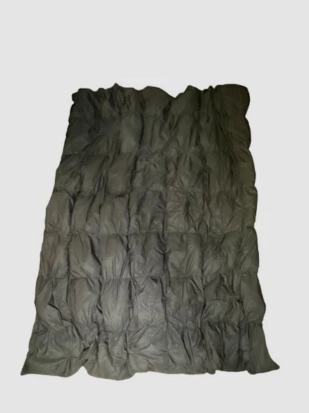 Edredón Plumón Pluma de Ganso, 100% Algodón Egipcio Negro (Talla: Queen 90 x 90) _ Foto 2 de 4