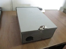 Square D Homeline 3R Load Center HOM4-8L125GRB Ser. 001 125A 120/240V 50/60Hz