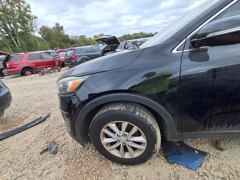 Used Fuel Pump fits: 2017 Kia Sorento Pump Assembly tank mounted Grade A Foto 2 de 4