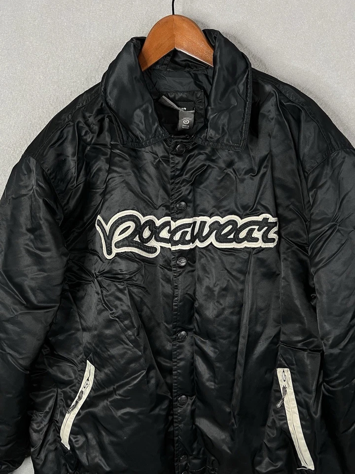 Rocawear Men’s Black Bomber Jacket Size XL Embroidered Logo Varsity Satin Quil - Image 2 of 4