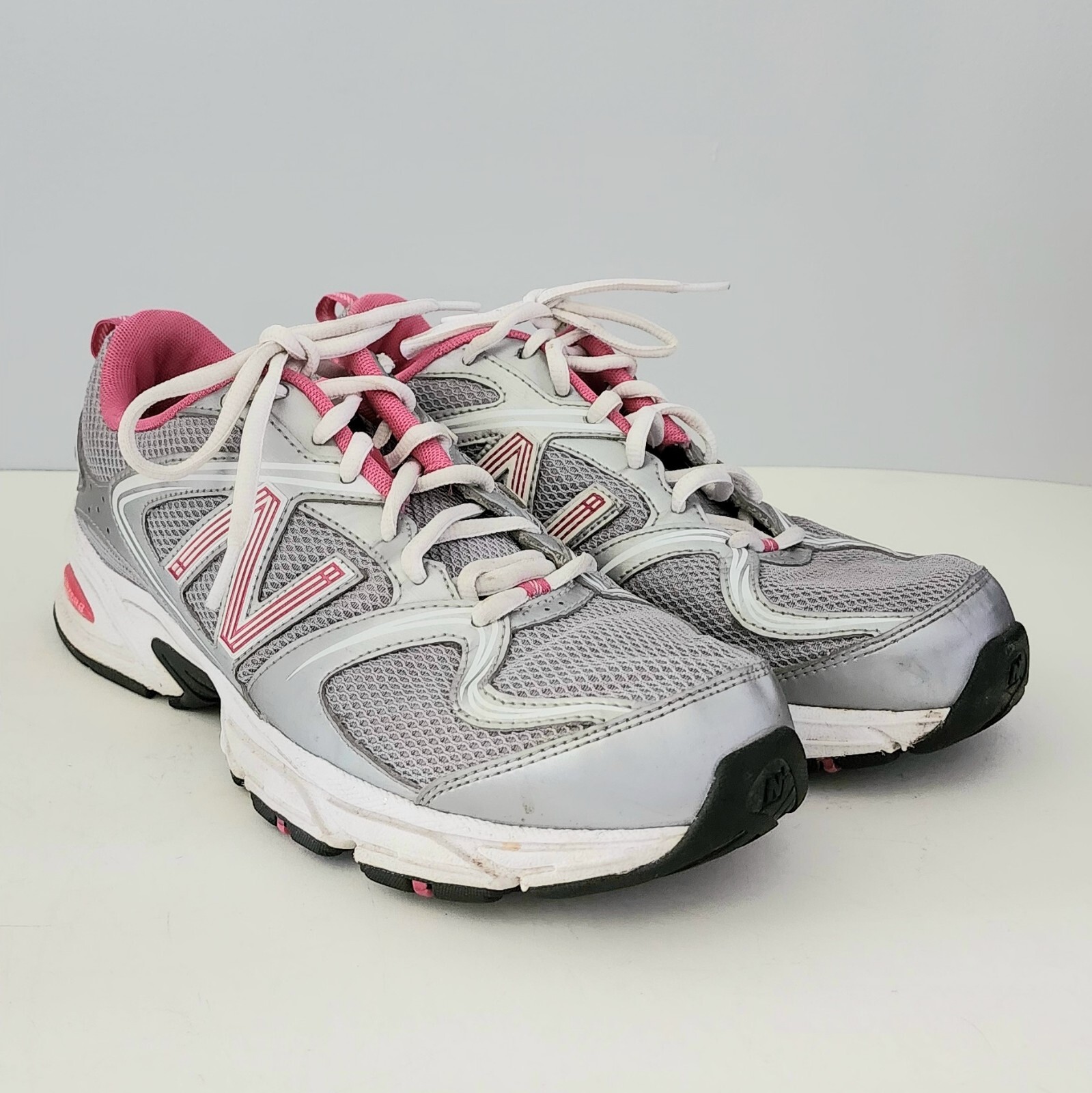 New Balance 540 running shoe pink woman's size 10 Gem