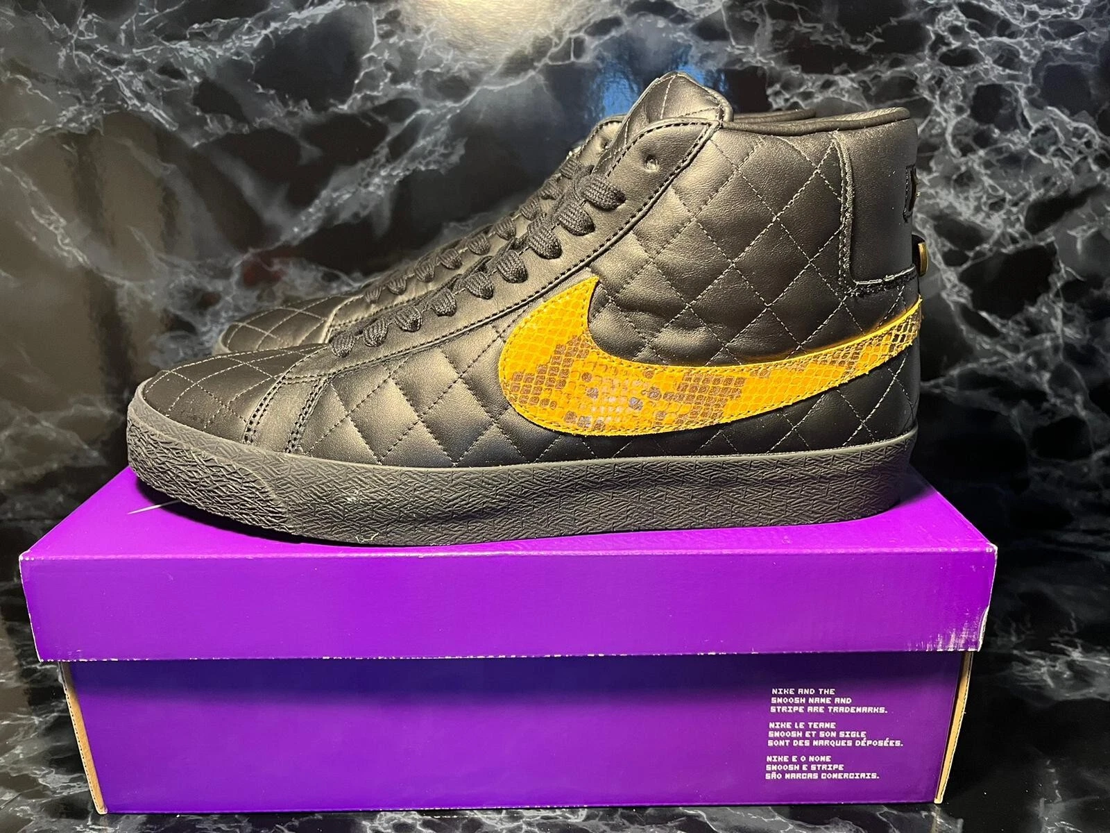 Chaussures lifestyle homme Nike SB Zoom Blazer Mid QS Supreme UK 11