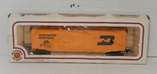 Bachmann HO Scale Burlington Northern 51' Steel Reefer Box Car Locomotive Train