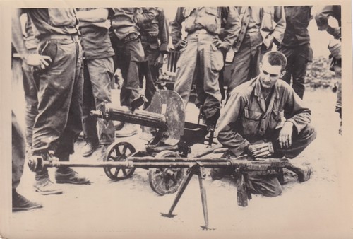 Original Korean War Photo CAPTURED COMMUNIST MACHINE GUN & AT TANK RIFLE Korea 6