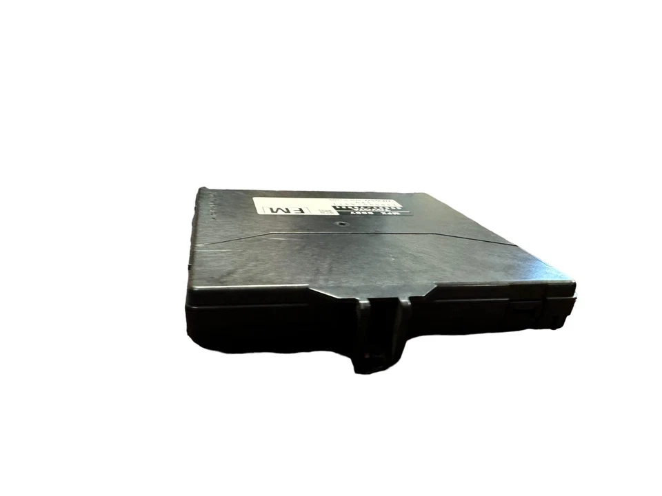 Módulo informático de red multiplex Lexus NX200T 2017 OEM 8922178021 Foto 4 de 4