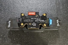 Eaton Vickers Solenoid Valve DG4V-3-6C-M-FW-B8-60 With 508169 Coils 