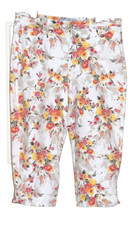 Gloria Vanderbilt Womens White Floral Capri Classic Rise Sz 14 -5 pocket stretch