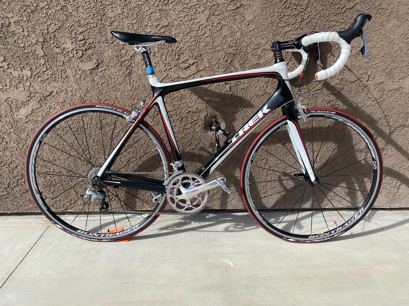 Trek Madone 4.7 Road Bike, Carbon Fiber, 2009, Size: 58cm