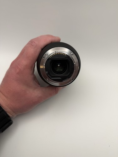 Sony FE 14mm F1.8 GM Ultra Wide Angle Lens - SEL14F18GM - Picture 4 of 4