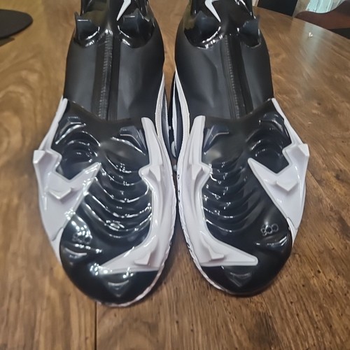 Size 10.5 Nike Vapor Edge Elite 360 2 Football Cleats White/Black FD5713-004 - Picture 9 of 10