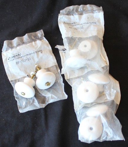 Lot of 8 Amerock Cabinet Knobs Porcelain BP707-30 NEW LOT OF 8 TOTAL NOS - Picture 5 of 5