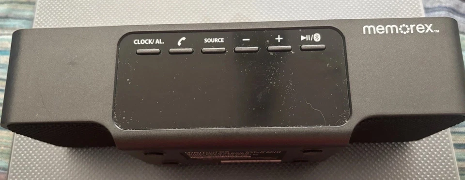 Memorex Bluetooth часы радио с беспроводной зарядки на верхней MCBQ618B без адаптера - Изображение 2 из 4