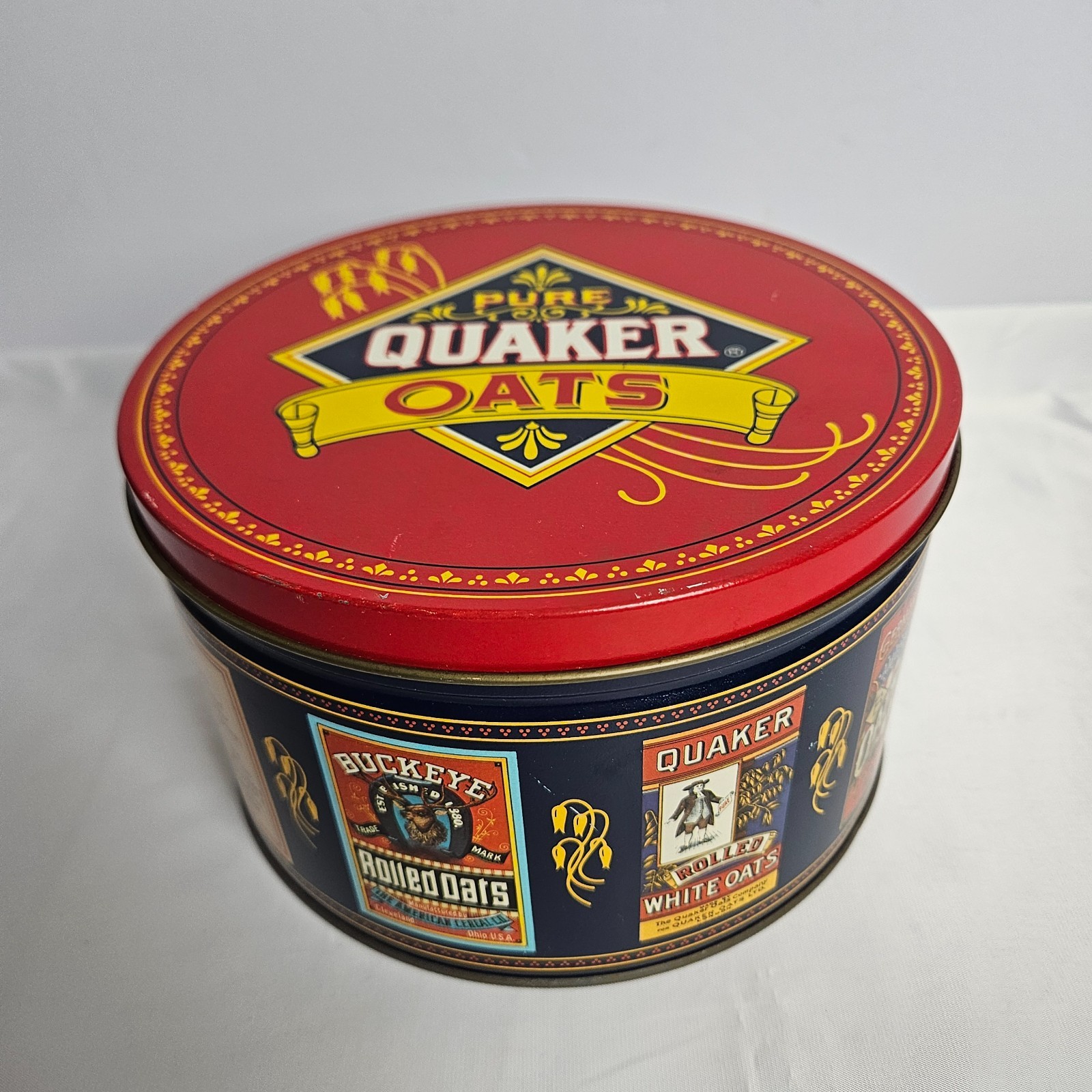 1983 Quaker Oats Limited Edition Tin Famous Oatmeal Cookies Recipe.
