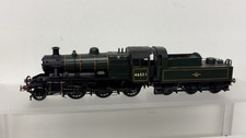 Bachmann 32-825 OO Gauge BR Lined Green Ivatt 2MT 2-6-0 46521 Steam Locomotive