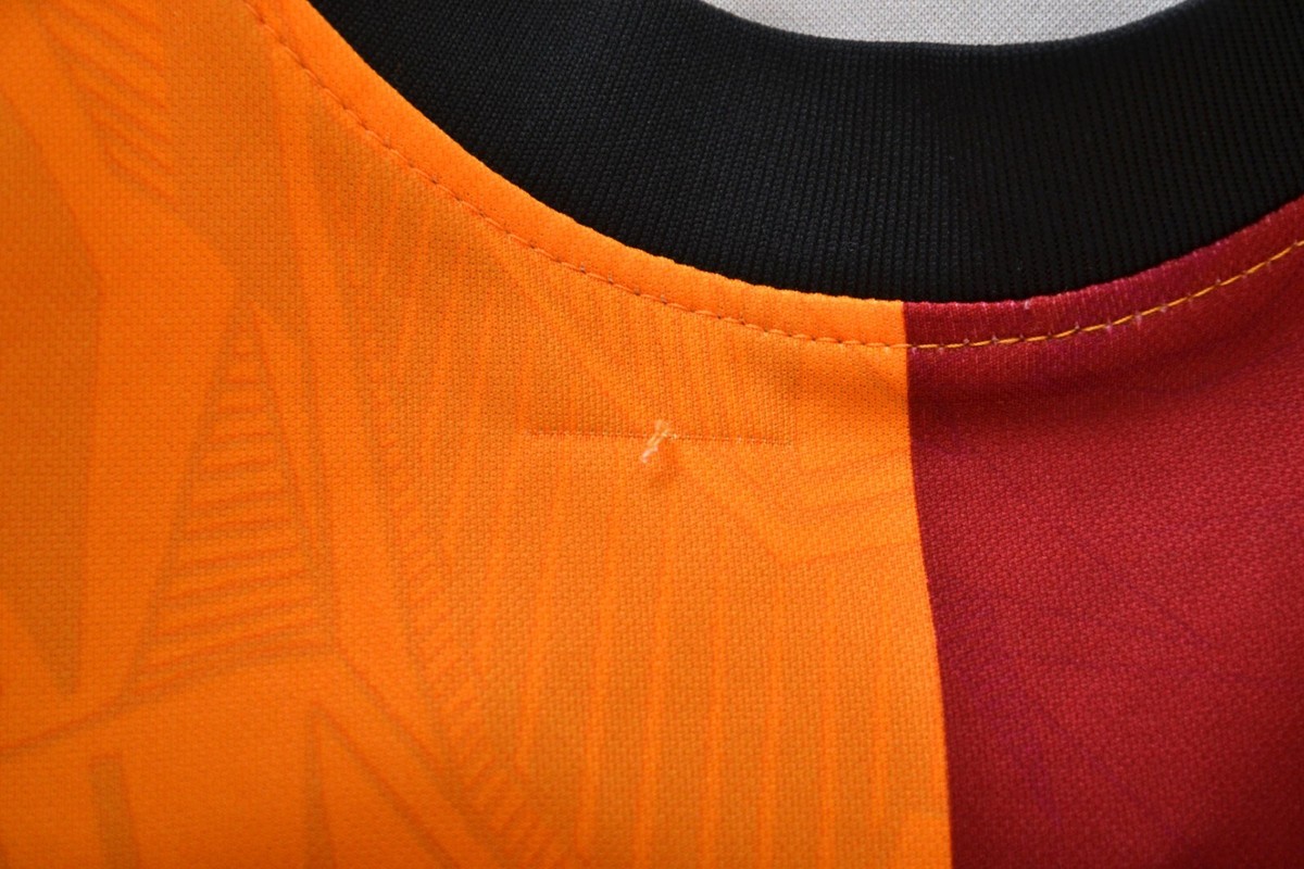 GALATASARAY 2022/2023 HOME FOOTBALL SHIRT JERSEY NIKE SIZE M ADULT