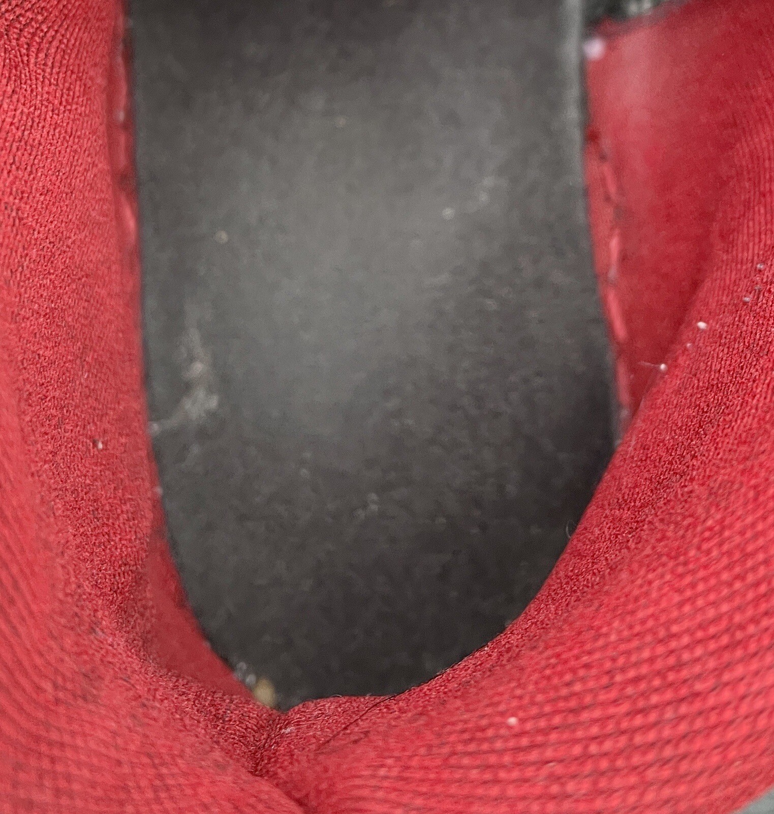 Jordan 1 Mid Black Red Sz. 8.5 GS 554724-028 Sneaker Shoes 2015 Nike Air thumbnail 5