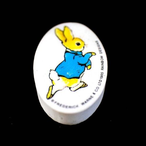 Vintage 1985 Peter Rabbit Beatrix Potter Novelty Eraser - Picture 2 of 3
