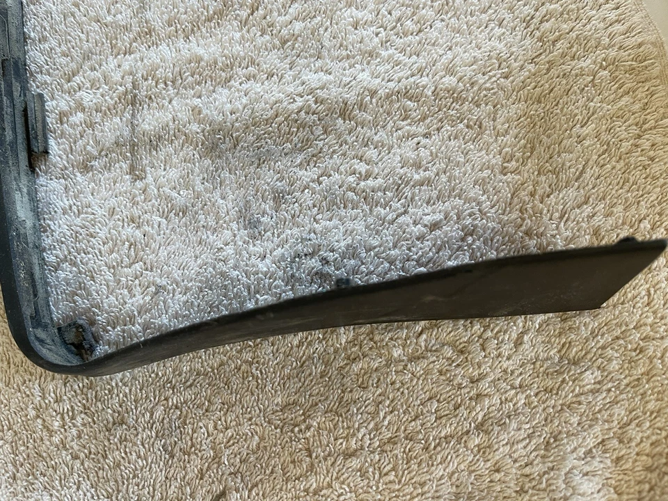 Cubierta de boquilla de cepillo frontal para aspiradora vertical Panasonic MC-V7395 solo pieza Foto 4 de 4