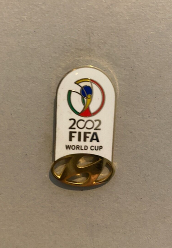 PIN BADGE x 3 Japan Korea FIFA WC 2002 Coca-Cola GILLETTE sponsor-only football - Picture 2 of 5