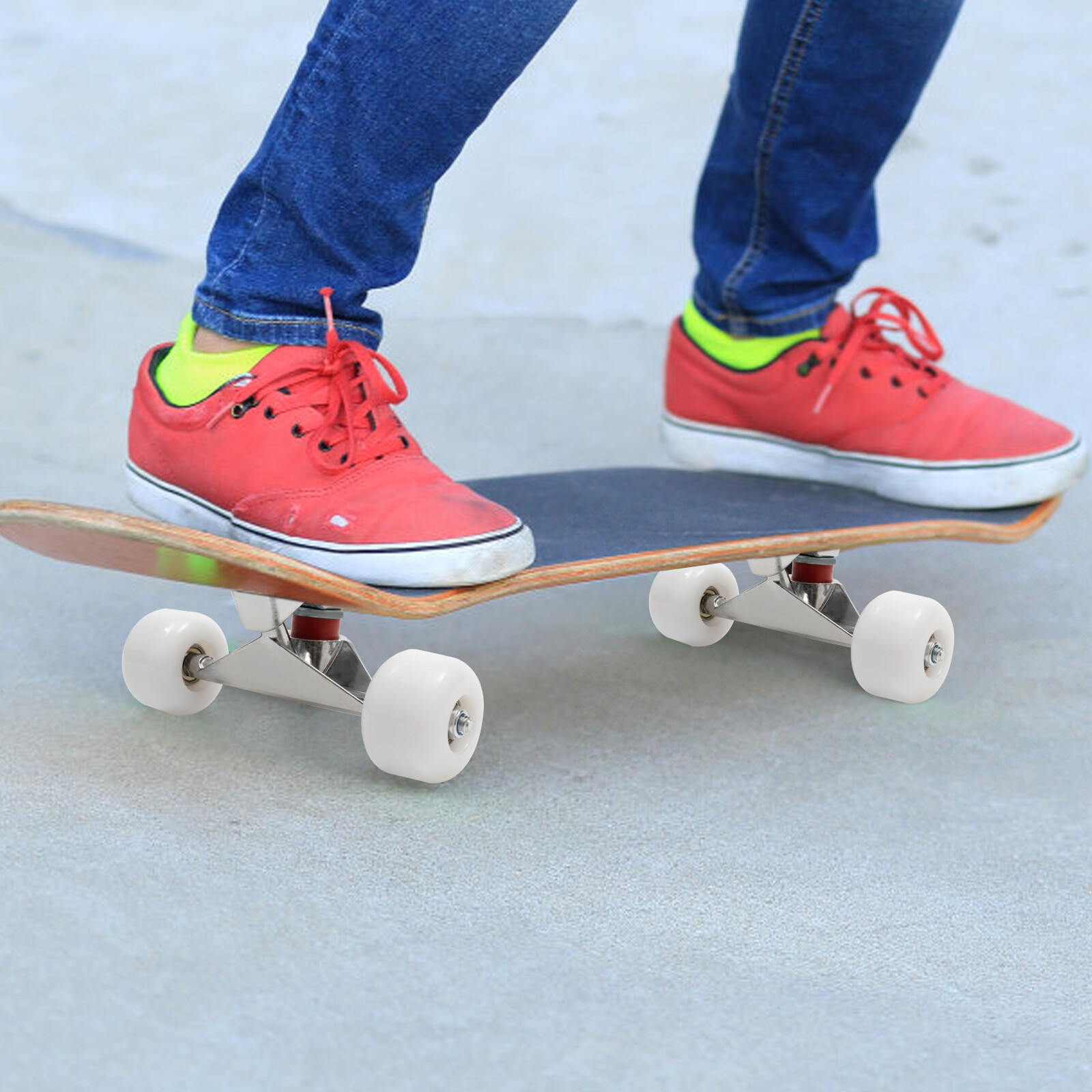 2pcs Skateboard Trucks Set Skateboarding Bearings Cruisers Wheels Combo Kit 52MM