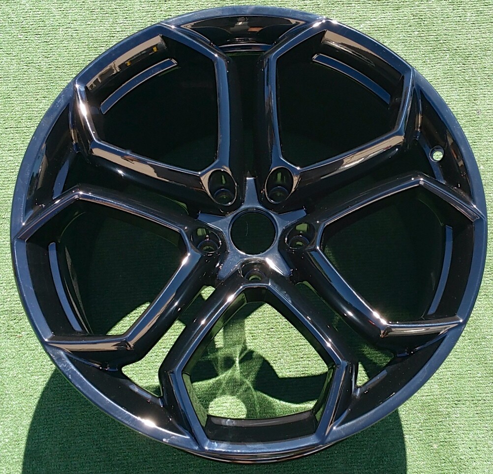 Lamborghini Aventador Rear 12jx20h2 Wheel Gloss Black 20 OEM