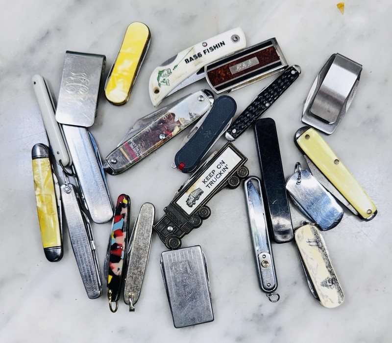Vintage Pocket Knife Lot Novelty Advertising Money Clip Folding Knives TS