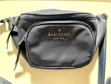 m1214 kate spade Navy Nylon Body Bag Waist Pouch with Zipper Used