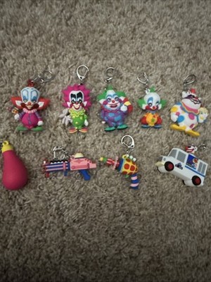 Almost full set, spirit halloween killer clowns from outer space key chains RARE