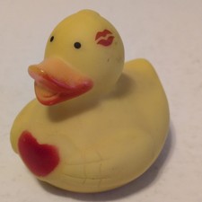 Yellow Red Hard Rubber Duck Bath Toy Heart Love Kiss Baby Jeep Ducking Figure