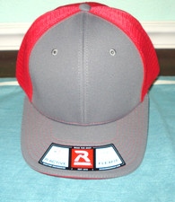 Richardson Mens Flexfit Moisture Management Red Gray Cap Hat  Sz LG/XL New 