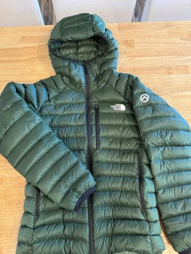 The North Face Men's Breithorn Hoodie Summit Series, Forest Olive, Size S (Flaw) - product listing photo