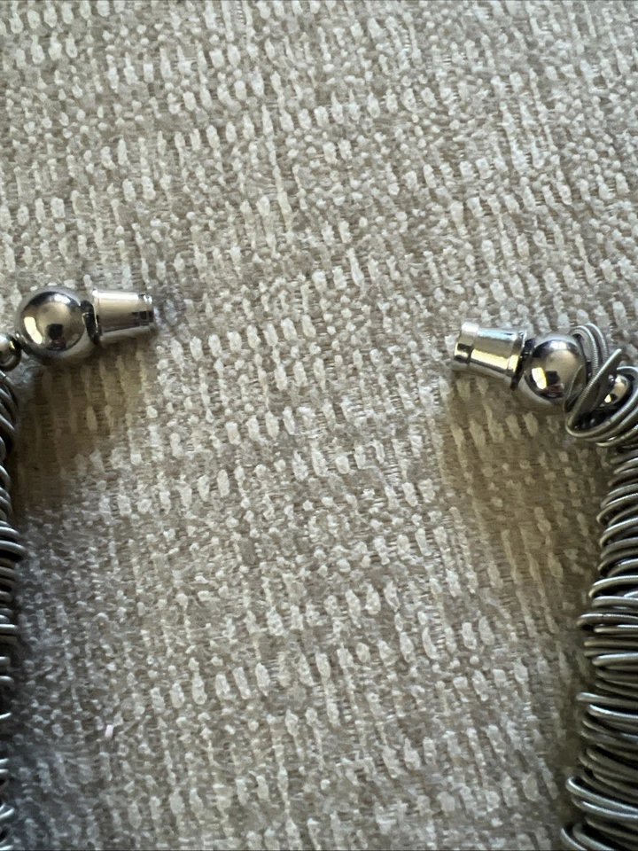 Anillo de primavera Lorraine Sayer lirio de mar con collar y pulsera de fluorita cruda Foto 4 de 4