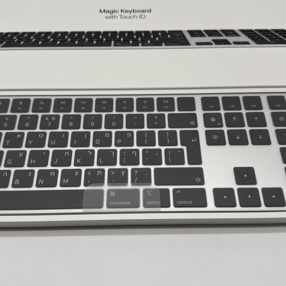 GENUINE APPLE MAGIC KEYBOARD WITH NUMERIC KEYPAD TOUCH ID BLACK