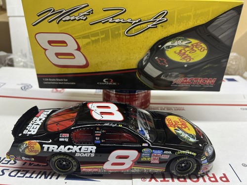 Autographed Martin Truex 2005 # 8 Bass Pro Shop Chance 2 GM Dealers 1/24 Action - Picture 7 of 8