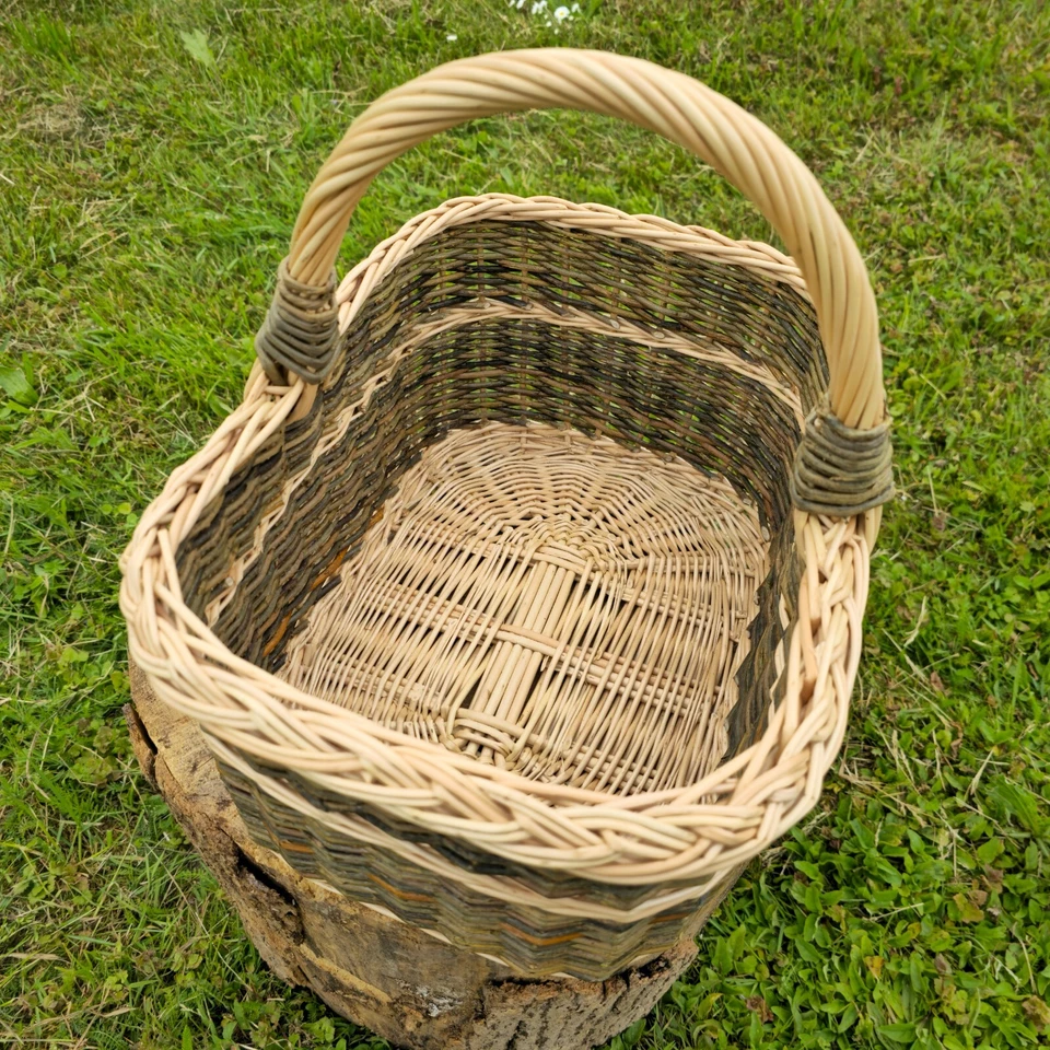 Large Heavy-Duty Foraging Basket – Handmade Two-Tone Wicker Market Tote - Image 2 of 3