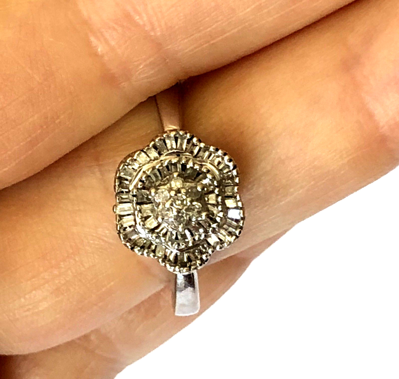 10K White Solid Gold Classy Unique Elegant Flower… - image 4